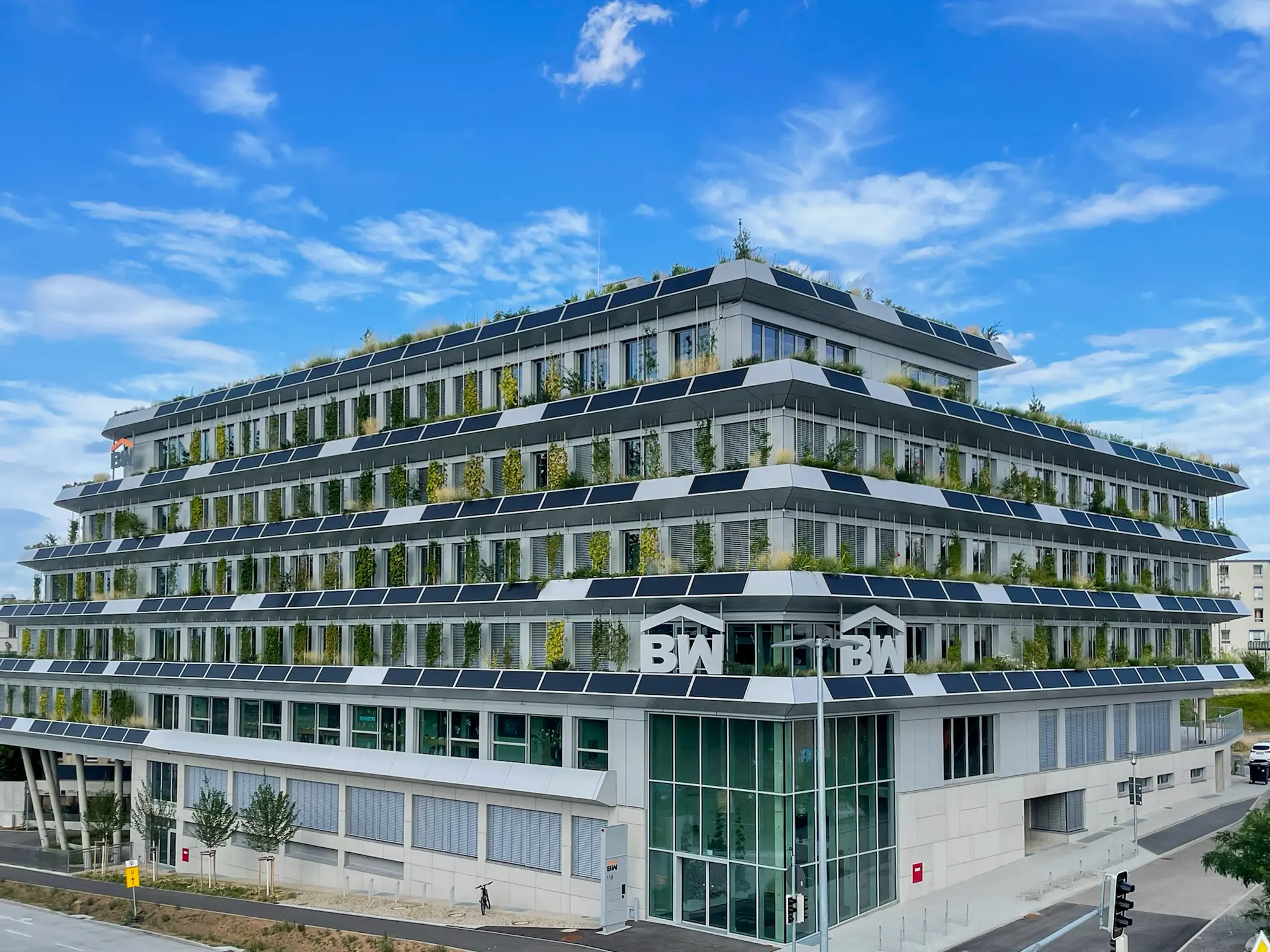 green-building-img-3859.2048